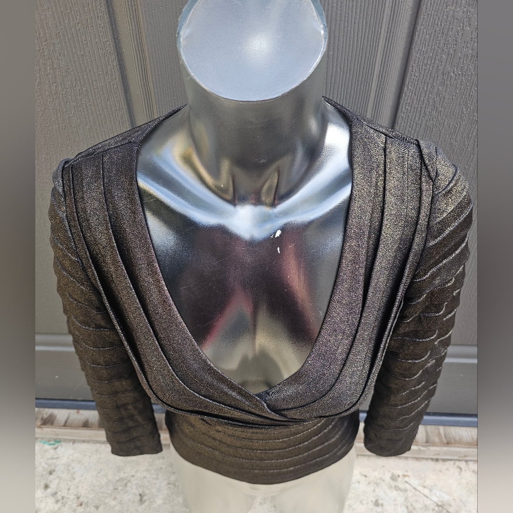 XS GOLD TOP - Picture 2 of 9